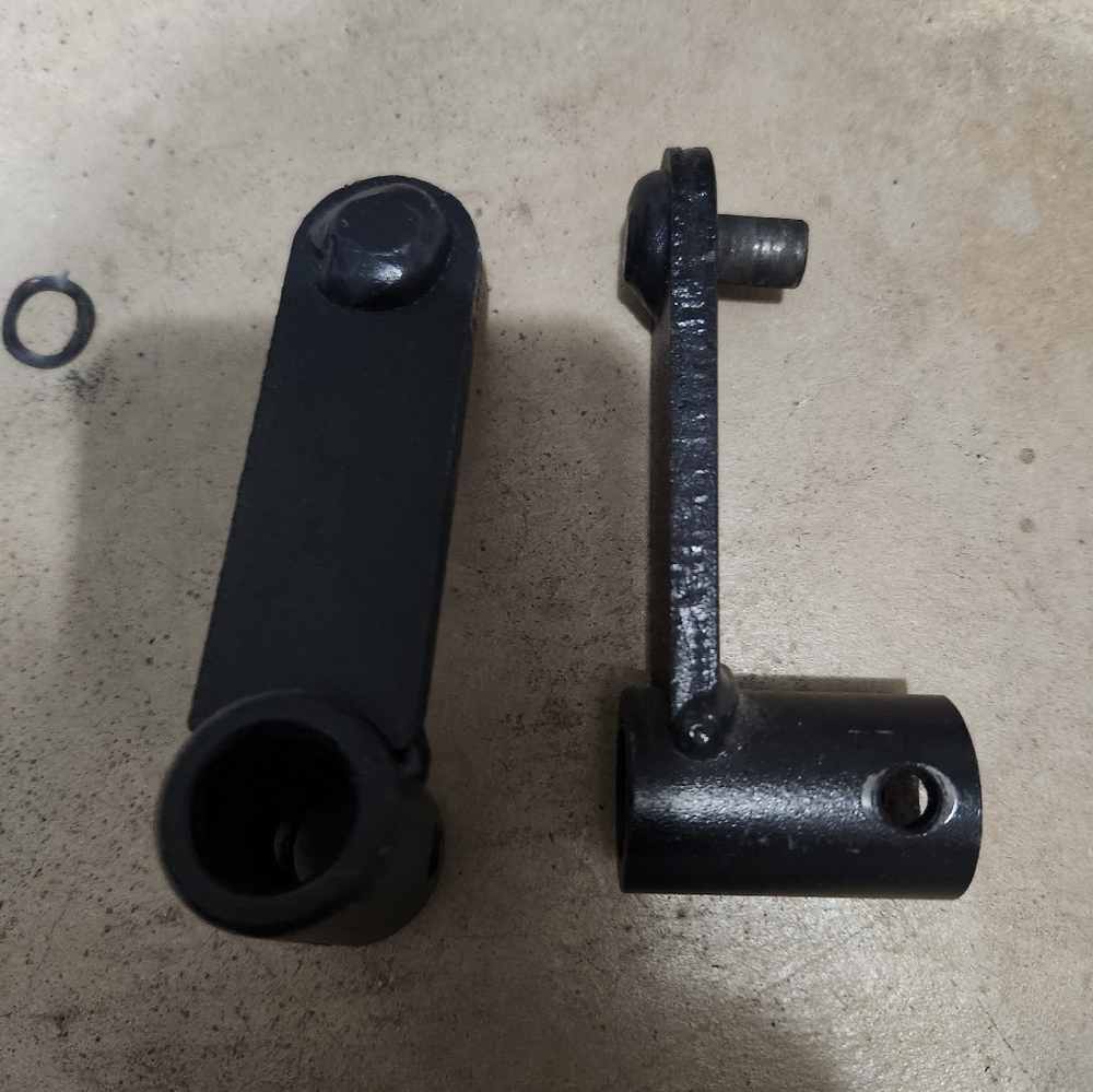 NordicTrack Commercial 2950 1750 2450 Treadmill Cushion Rod Bracket (2)